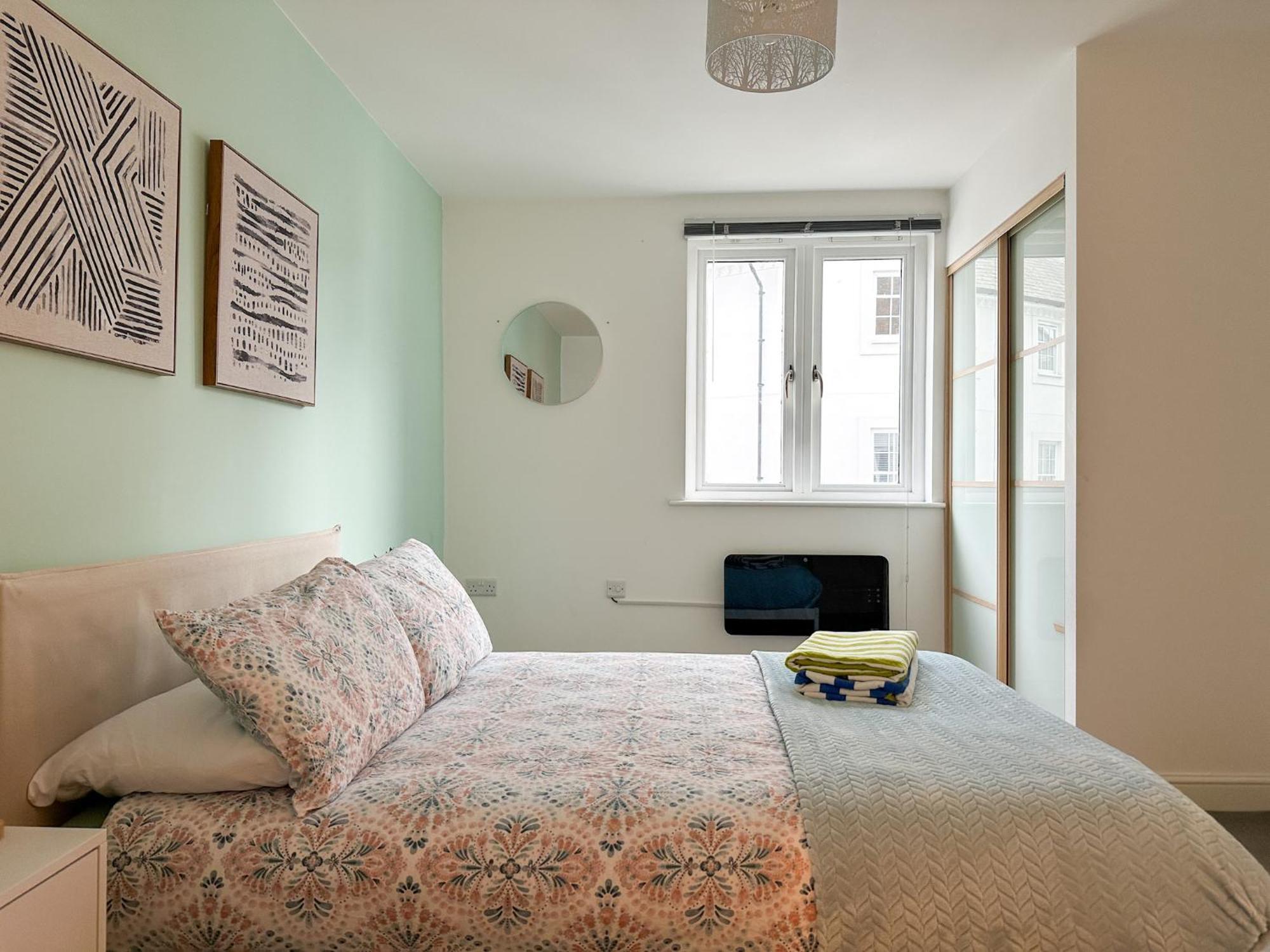 Luxury 2 Bedroom City Centre Apartment - Secure Parking - Amazing Location! Κάντεμπερι Εξωτερικό φωτογραφία